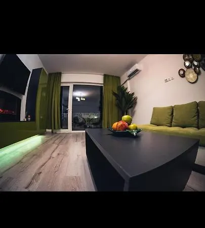 Apartament Lux ,bloc Nou ,parcare Apartment Craiova